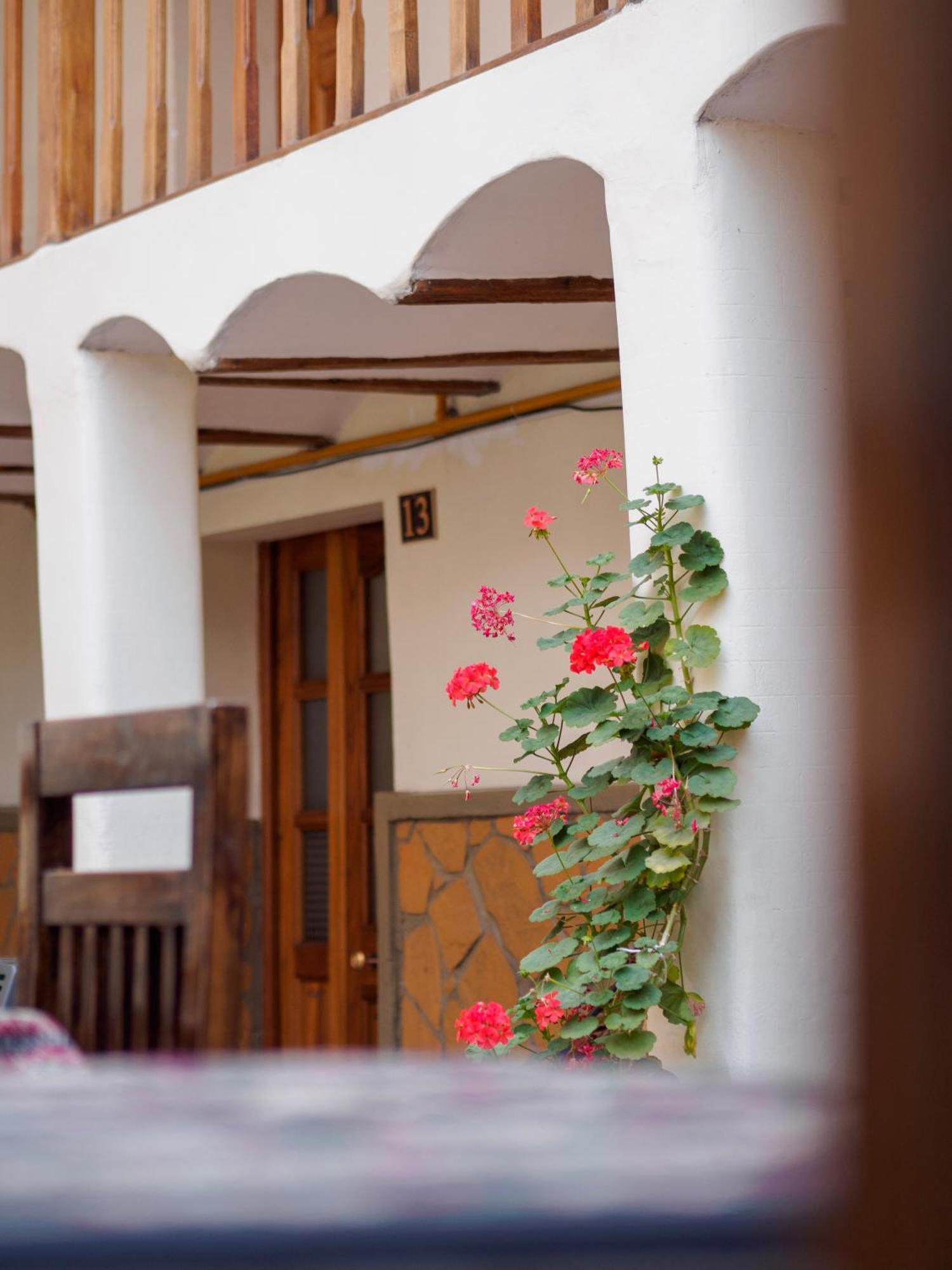 Los Faroles Hostal Potosí Extérieur photo