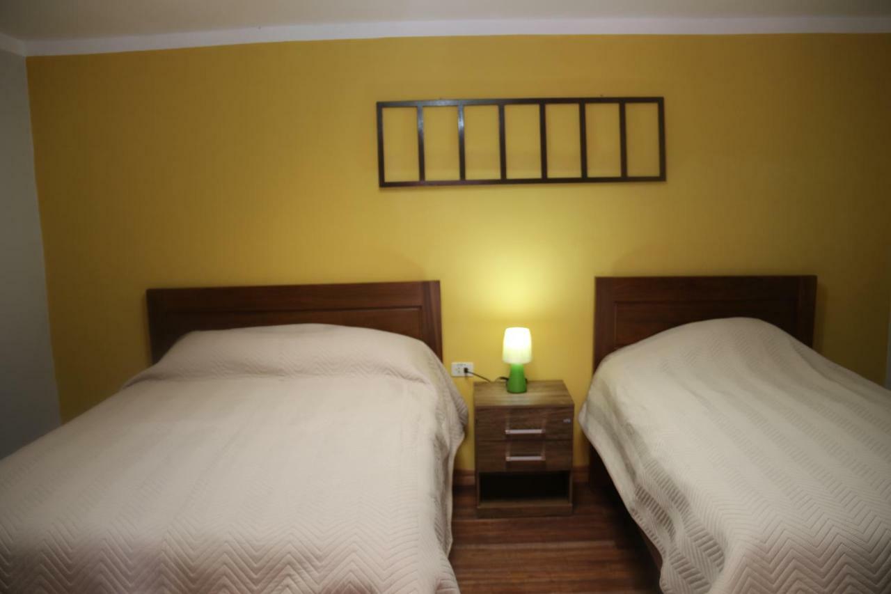 Los Faroles Hostal Potosí Extérieur photo
